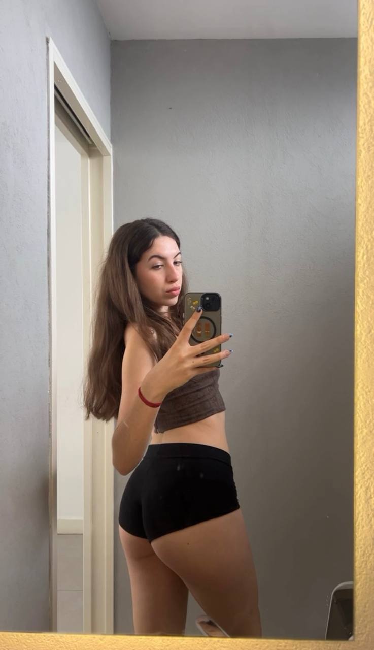 Amber in her underwear in Port-of-Prince