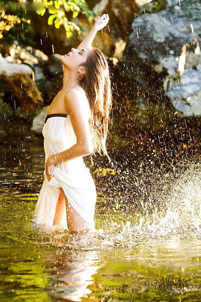 Marie Avgeropoulos in Port-of-Prince