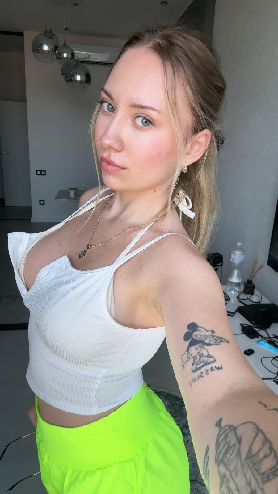 KateV in her underwear in Port-of-Prince